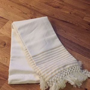 Year around classic blanket!